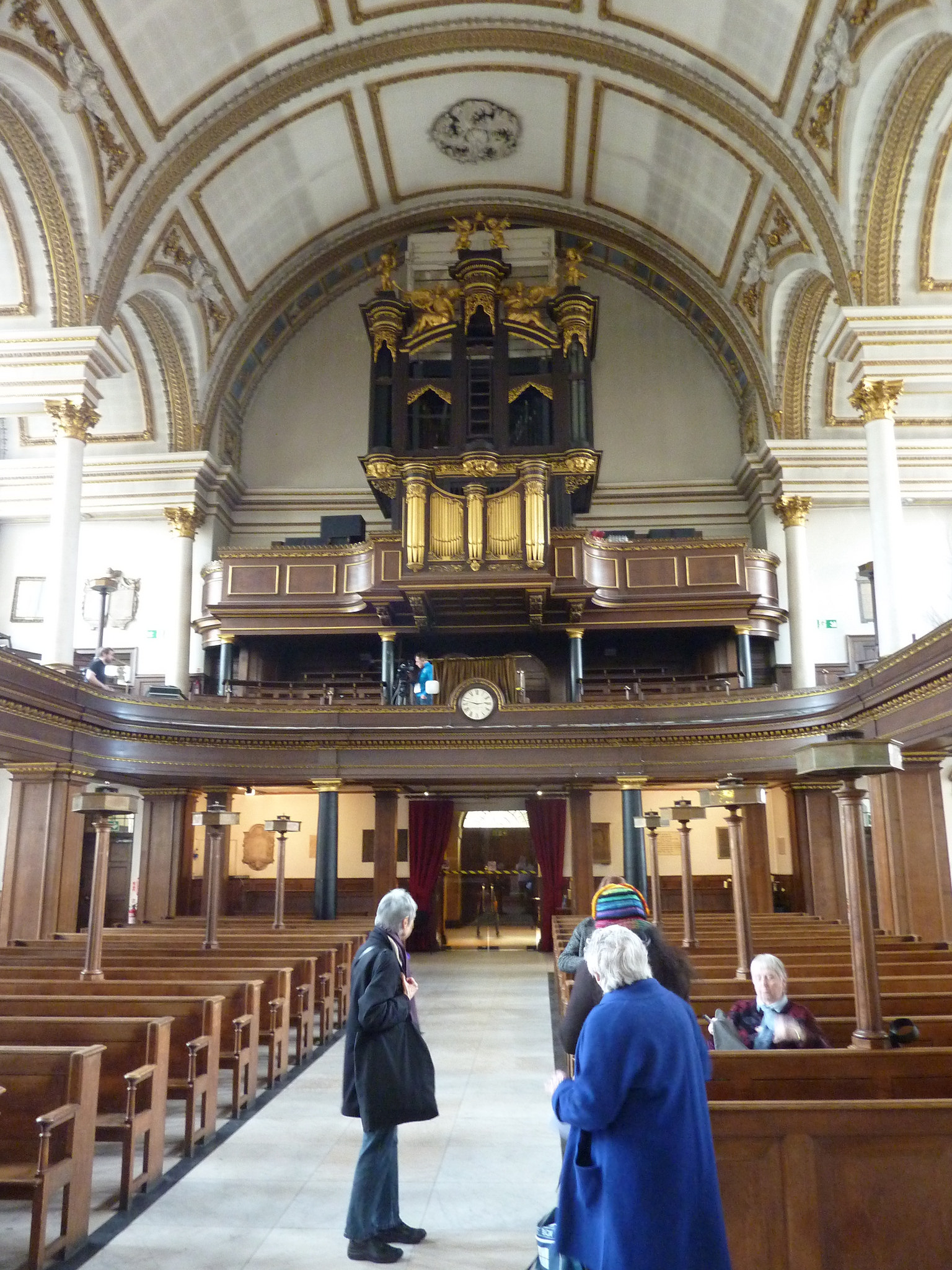 St. James's Church, London
