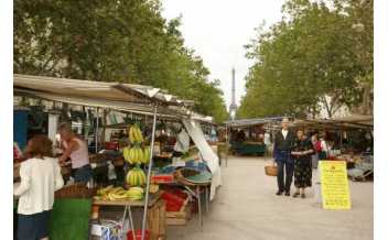 Рынок Сакс-Бретей, Париж