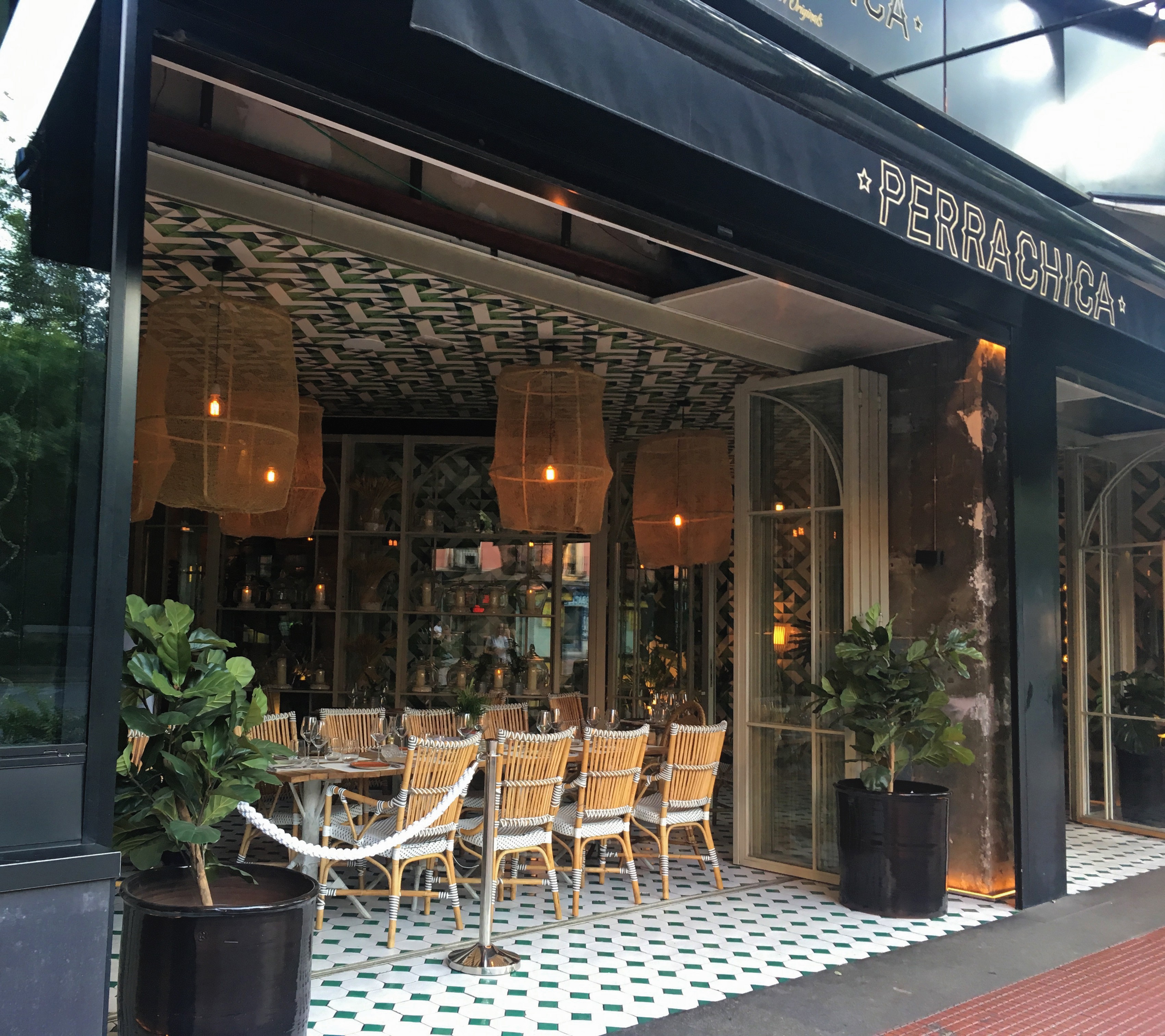 Perrachica, Restaurant, Madrid, Spain