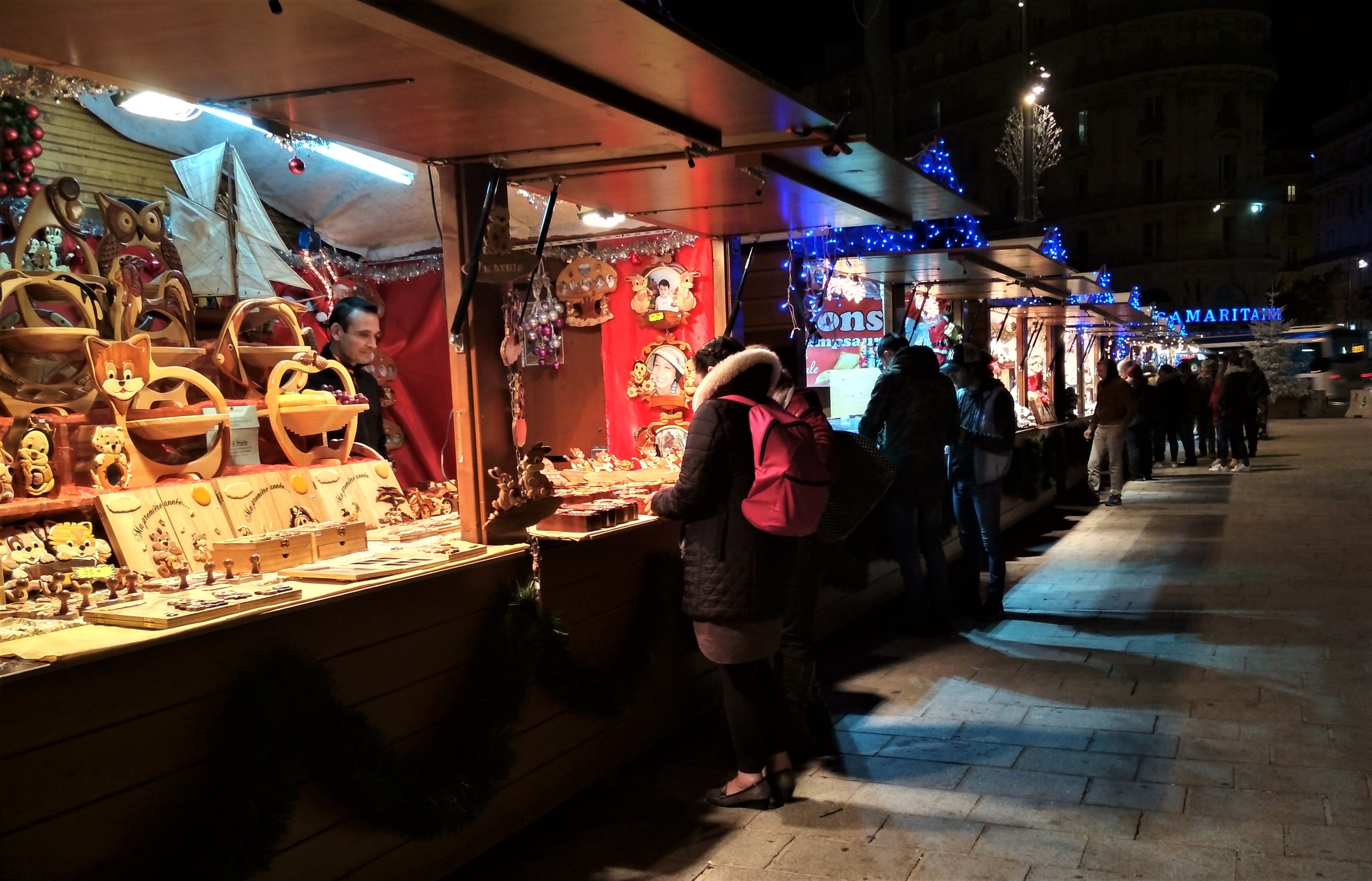 Marché de Noël du Vieux Port, Christmas market, Marseille: 18 November 2017- 7 January 2018
