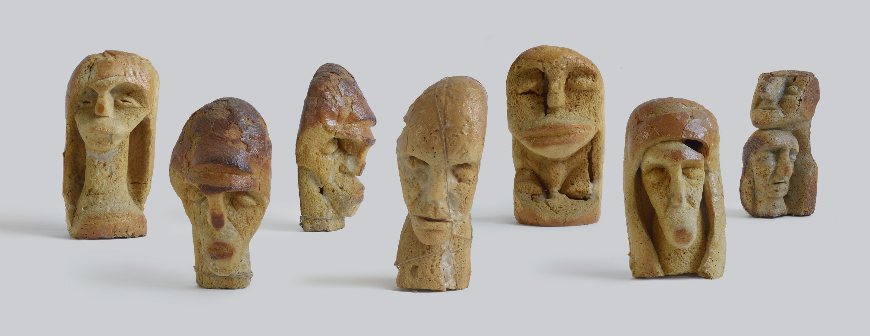 Kenyérfej-szobrok / Bread Head Sculptures, 2003, fotó/photo: HÜBNER Teodóra