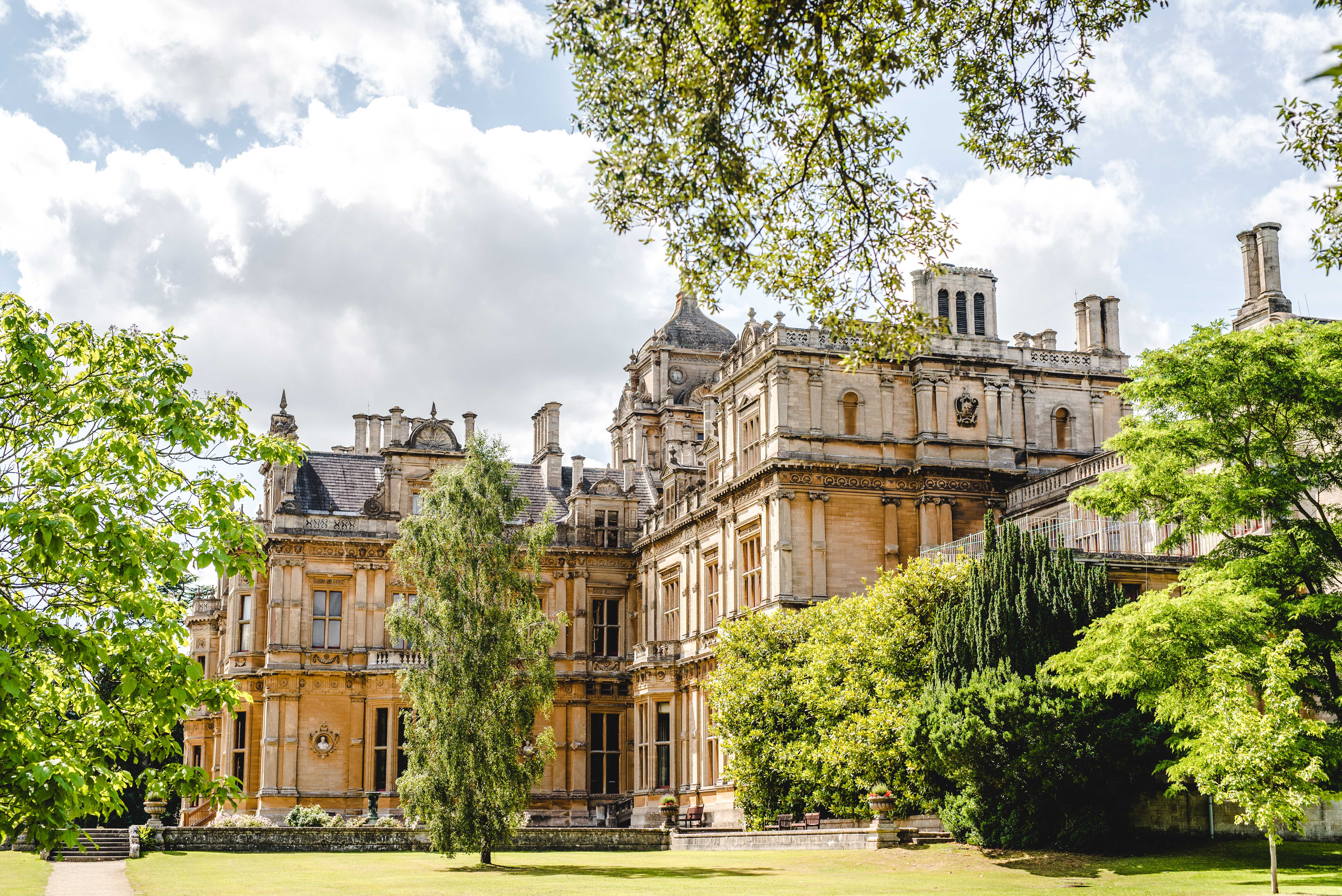 houses and gardens to visit in gloucestershire