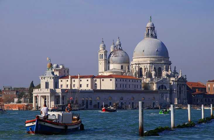 Punta della Dogana, Venice