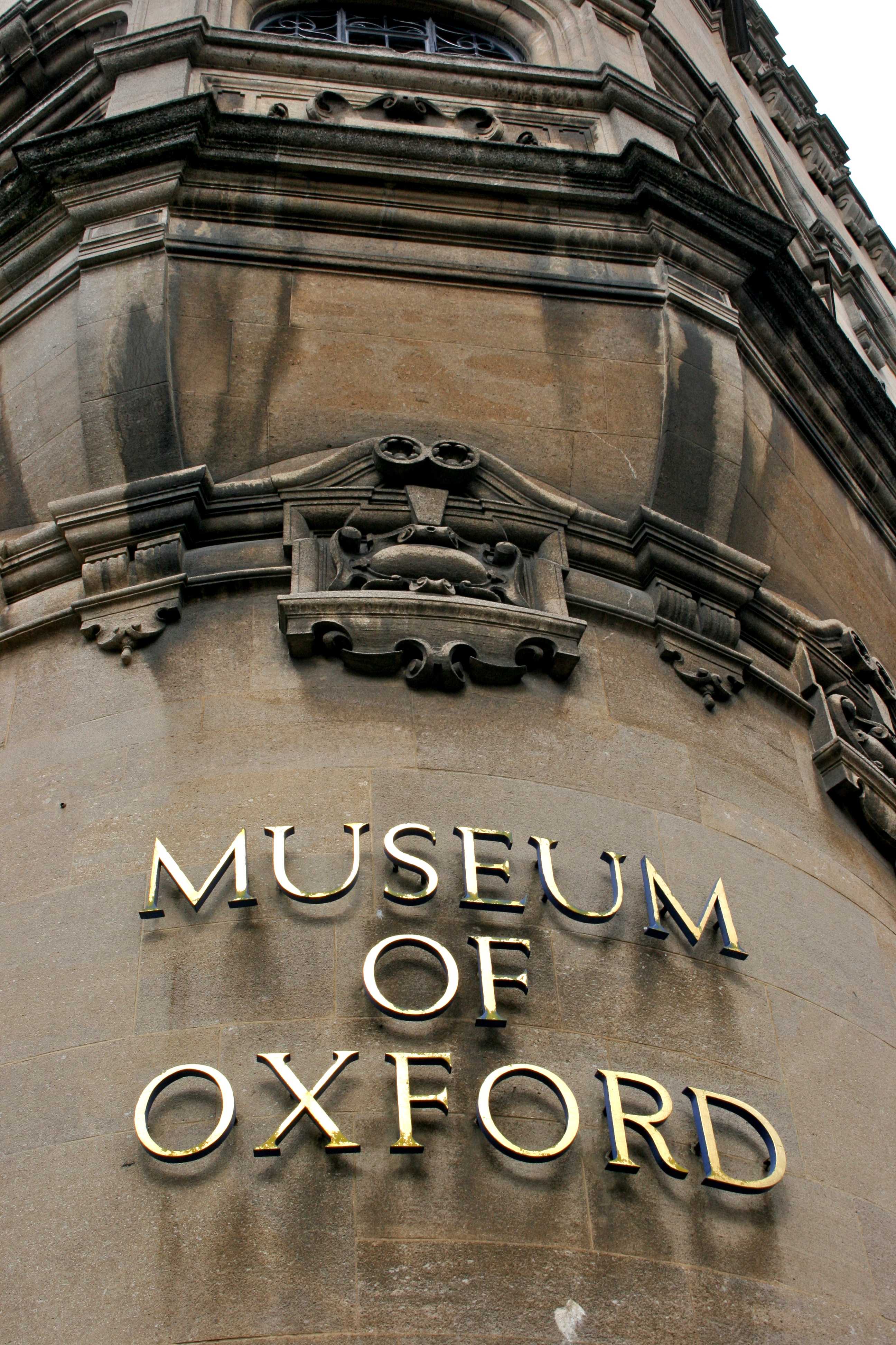 Oxford university metropolitan museum of art big. Музей Оксфордского университета. Оксфордский музей Оксфорд. Оксфордский музей истории науки. Музей искусств Оксфорд.