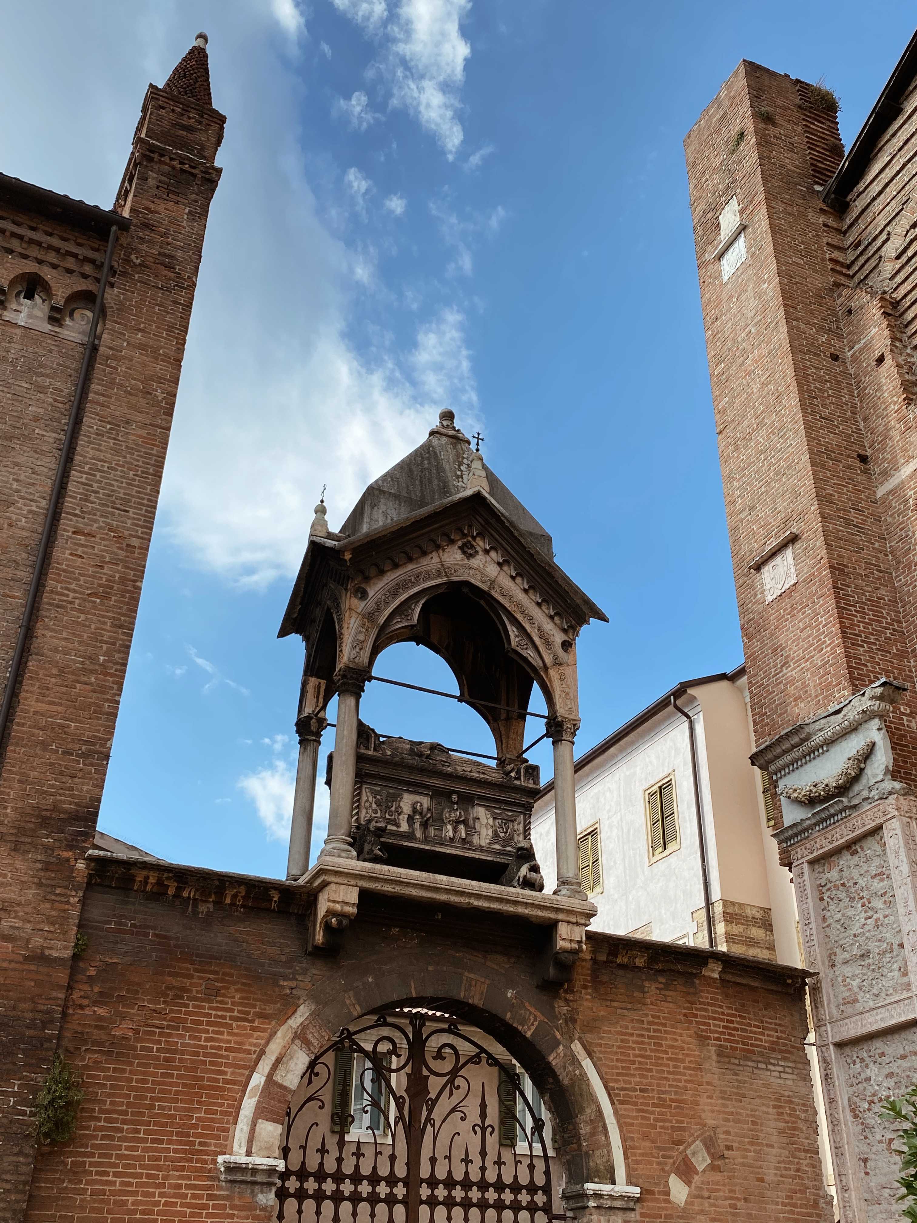 La Basilica di Santa Anastasia, Verona