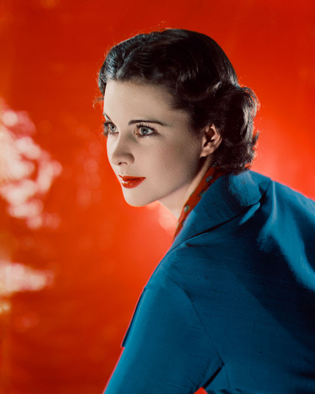 L-R: Vivien Leigh by Yevonde (1936, printed 2022-3), purchased with the Portrait Fund, 2021 © National Portrait Gallery, London