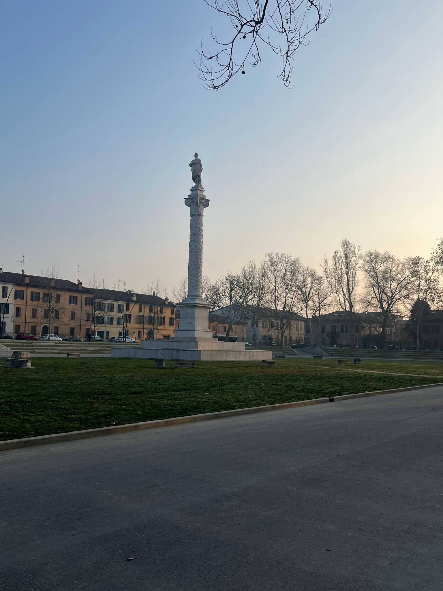 piazza Ariostea, photo by Rossella Benvenuto Sinfisi