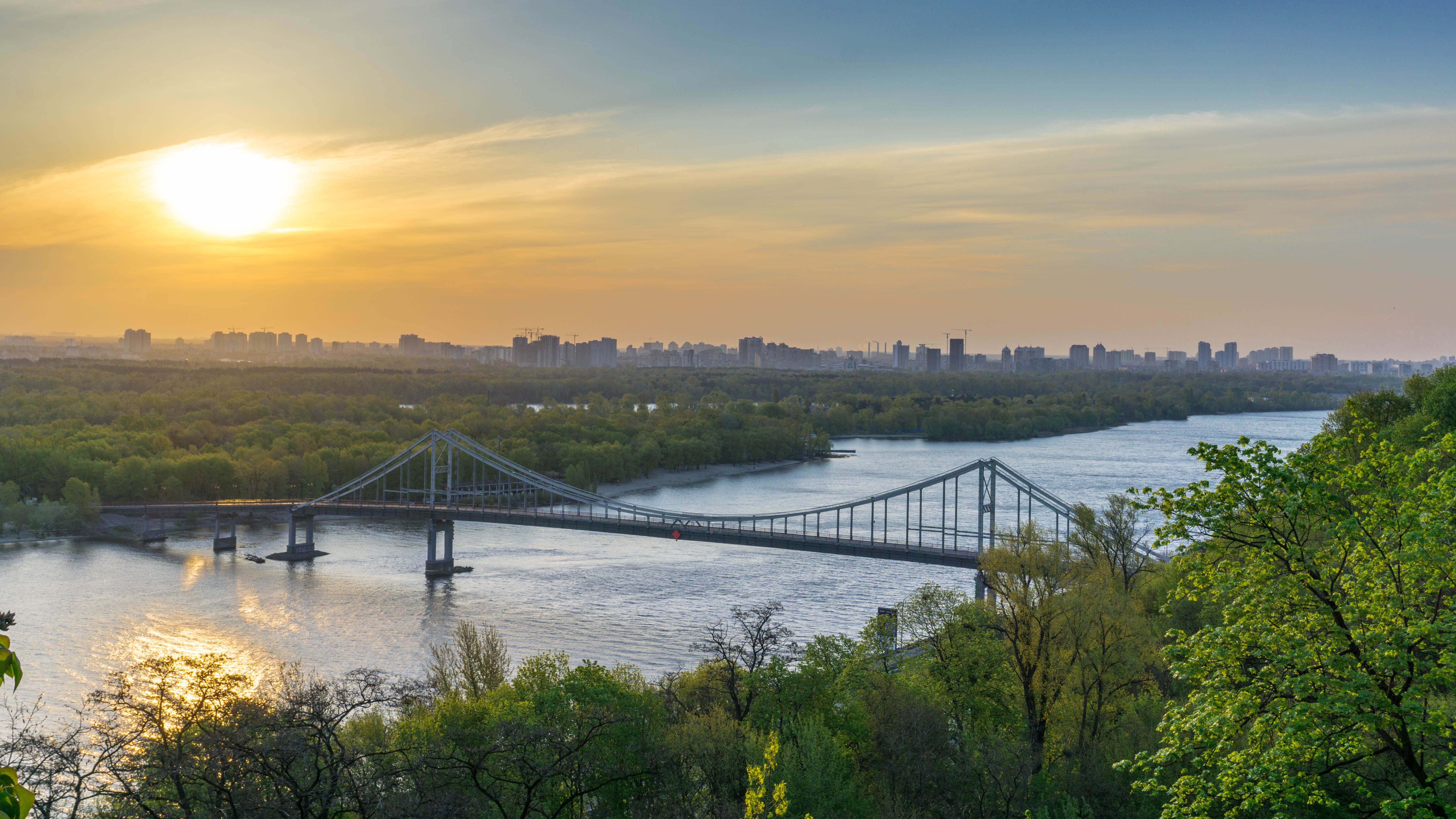 Kiev Bridge.jpg